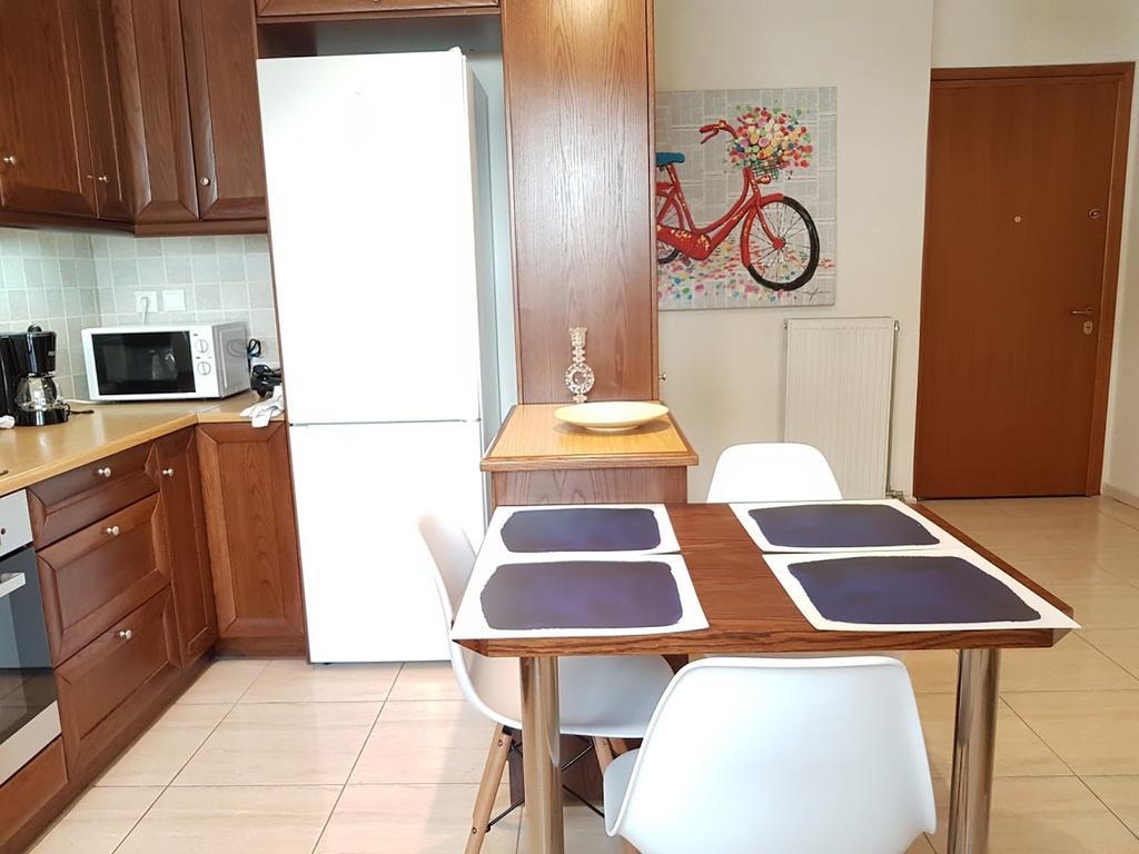 Errathens Zephyr Apartment - Athens Center, 3 BD, 1 BATH Exterior foto