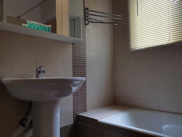 Errathens Zephyr Apartment - Athens Center, 3 BD, 1 BATH Exterior foto